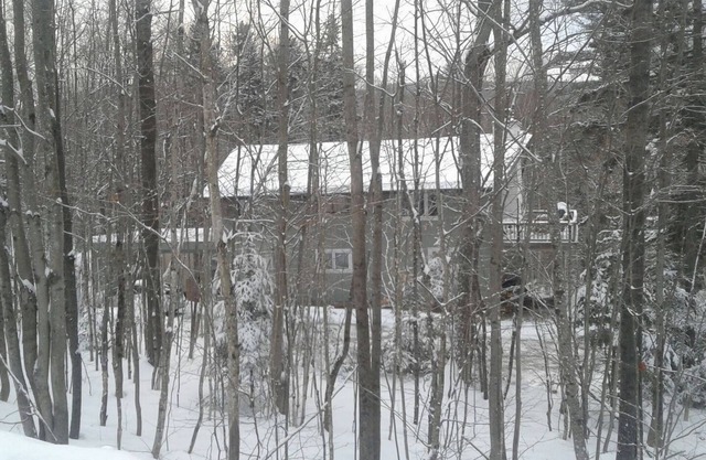 Mount Snow Rental Beautiful 5BR+ Home with Hot Tub, Sauna, Pool Table and more!