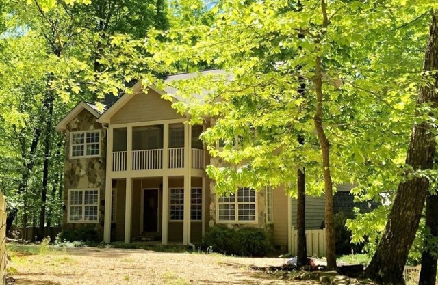 Mountain Cabin on the Green