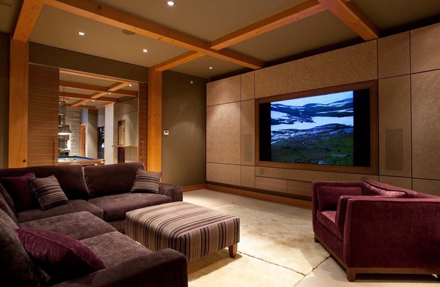 Mountain chalet w/ski-in/ski-out & gondola