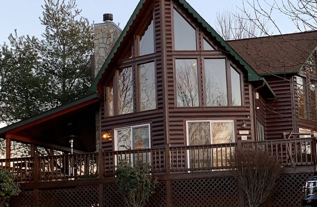 Mountain - Getaway for a peaceful retreat or exciting outdoor adventure