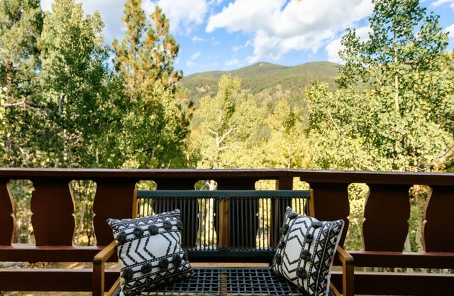 Mountain Haus - Views!