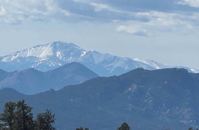 Mountain Haven-Hot Tub+Pikes Peak+Red Rocks+Serene
