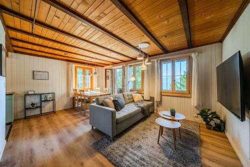 Mountain Loft - Where Design Meets Nature