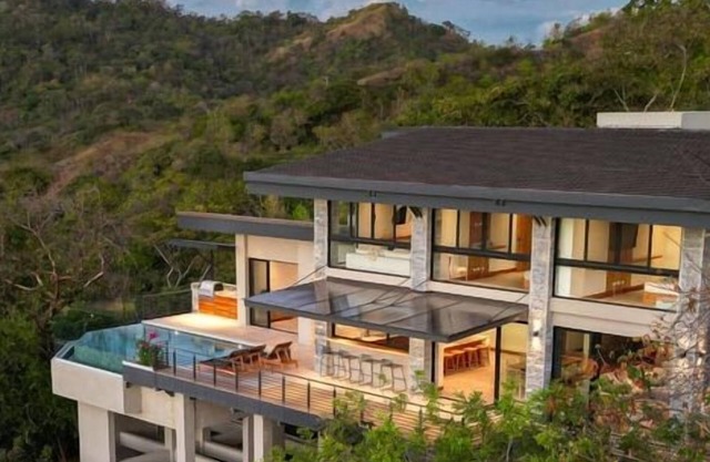 Mountain Luxury Surf Home-Ocean View