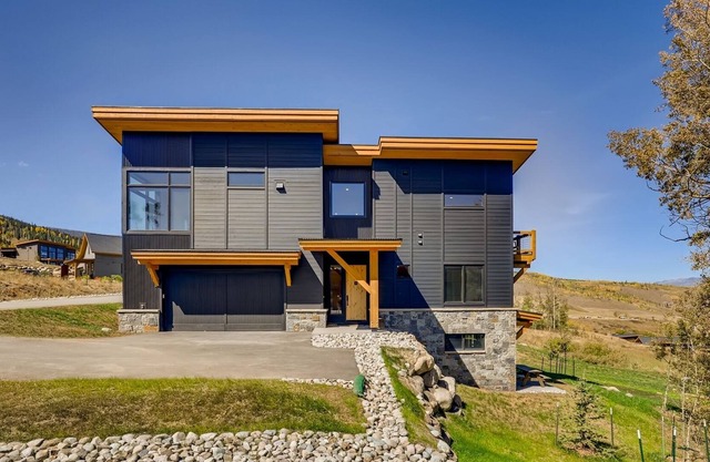 Mountain Modern Retreat - Luxury Mountain Home