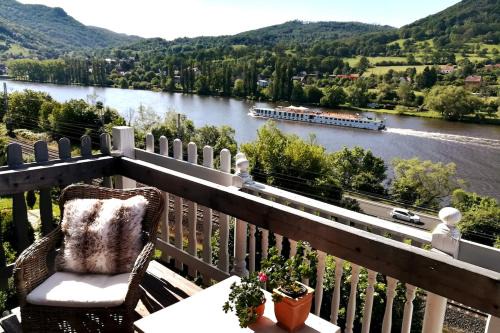 Mountains Galerie Apartment Hana