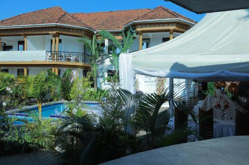 Mowicribs Hotel and Spa
