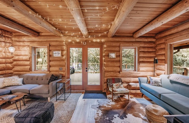 Mt. Baker Lodging Cabin 81 - Sleeps 4!