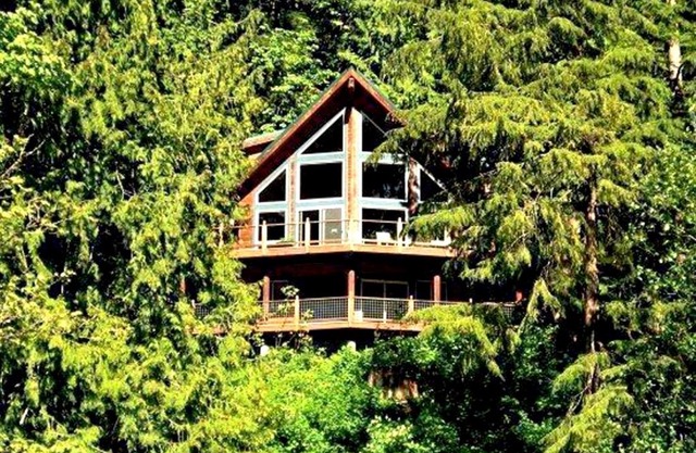 Mt. Baker Lodging – Cabin #7