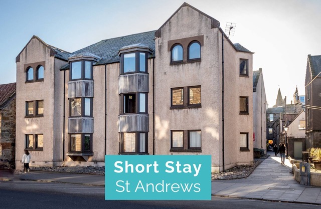 Muttoes Apartments (No 3)