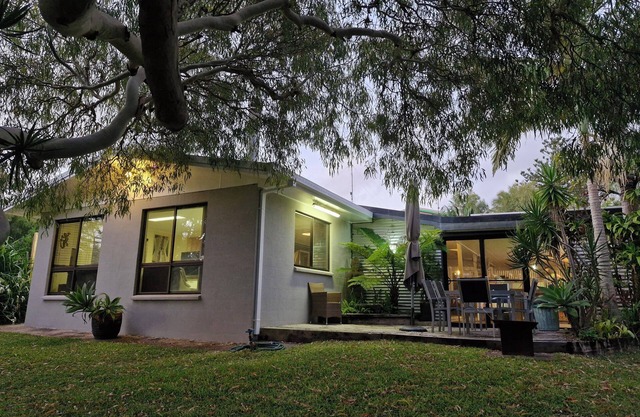 My Beach Getaway, Teewah Beach, Cooloola National Park. Family and Pet Friendly!