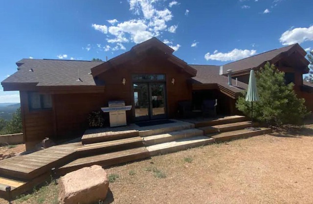 Mydnyt Mountain - The Retreat