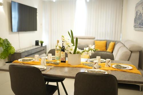MYS Luxury Apartment