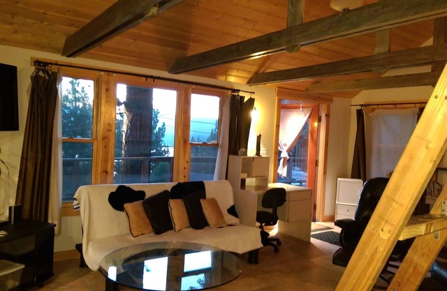 N L Tahoe Cabin w/Lake & Mt Views-Location-Attractions-Inviting