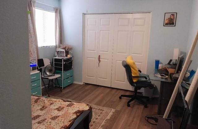 n5 minutes to Apache Well Golf Resort and 20 minutes to the lake.