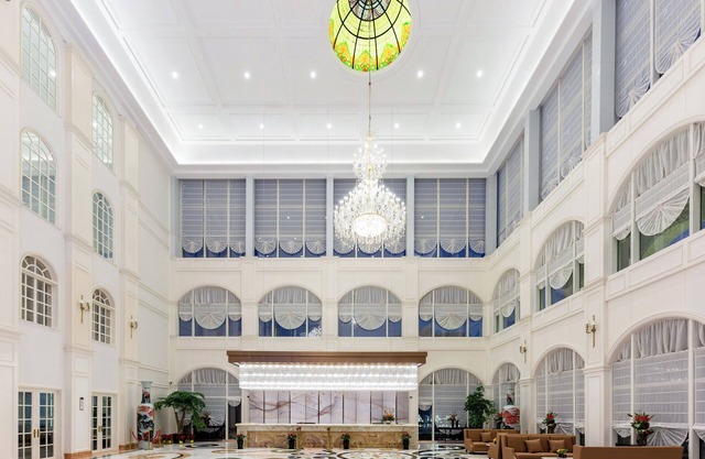 NARADA RESORT SHANGHAI HOTEL Disney Store