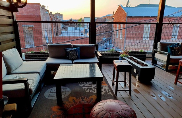 Natchez Manor Bed & Breakfast