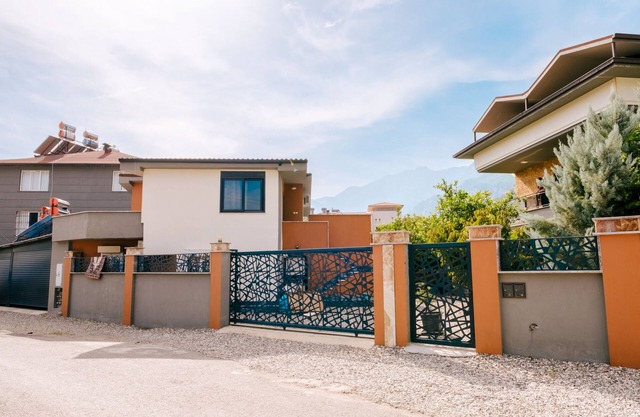 Nature View Flat w Terrace 5 min to Beach in Kemer