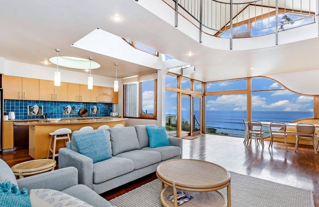 Nautica - Elevated Views of East Beach