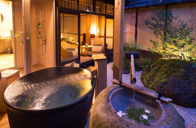 Nazuna Kyoto Nijo-jo