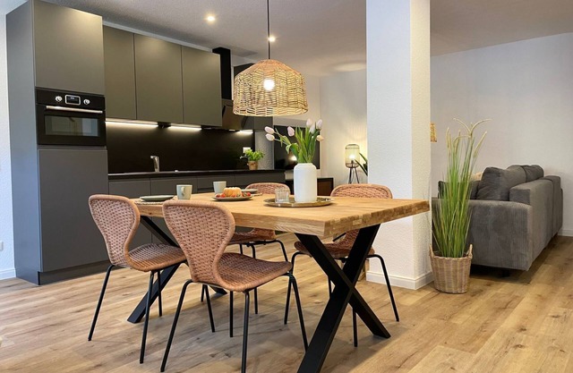 NB 4- Luxuriösen Ferienwohnung mit Privater Sauna und Whirlpoolbadewanne - Haus Nordseebrandung