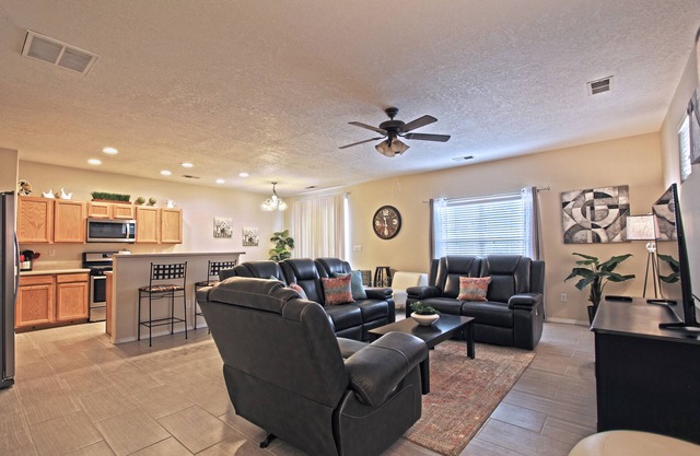 Near Airport, University, Stadiums & more. Sleeps 8 by a Premier Partner Host!