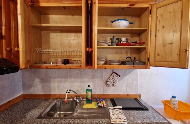 [near facilities] - Golden Eagle