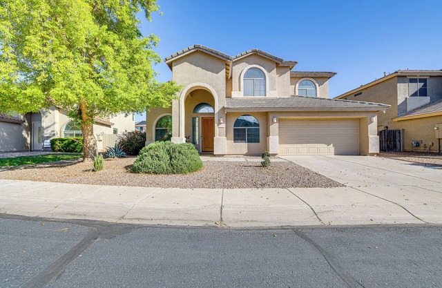 Near Golf Courses & Casinos: Maricopa Home w/Yard