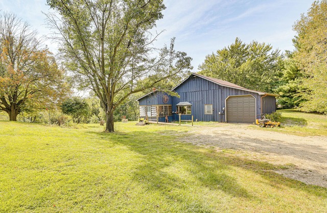 Near Mississippi River! Countryside Family Retreat