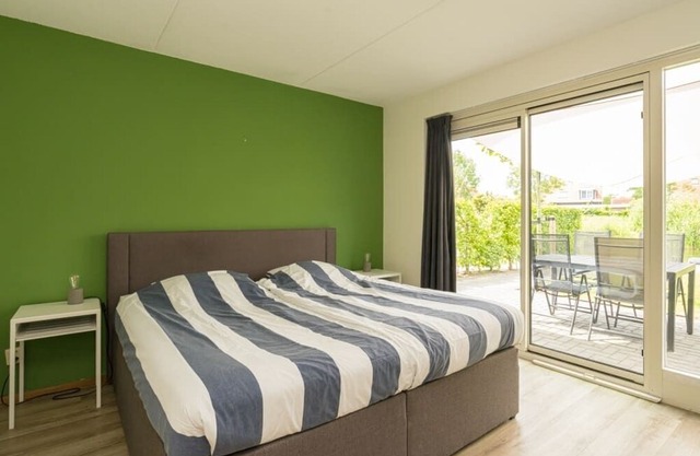 Neat island house with beautiful view, for larger groups, it is ideal to rent in combination with th