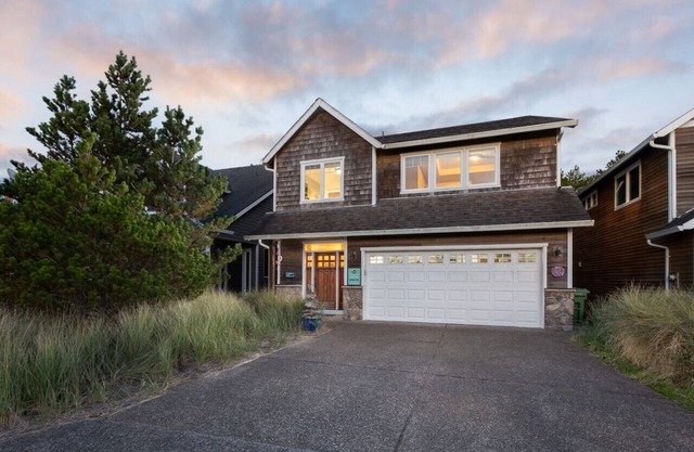 Nestugga Woods with Hot Tub