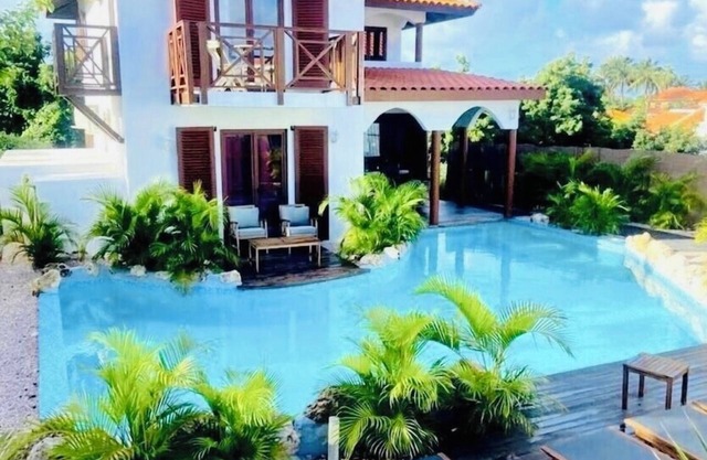 Neue Tropische Villa mit Eigenem Großen Privatpool Tropic Paradise Dupliziert