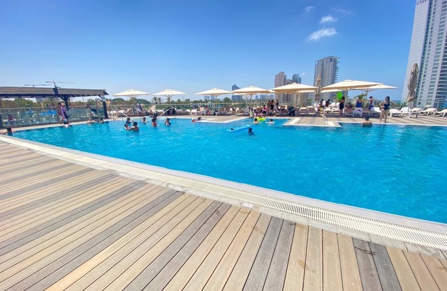Neve David Hotel