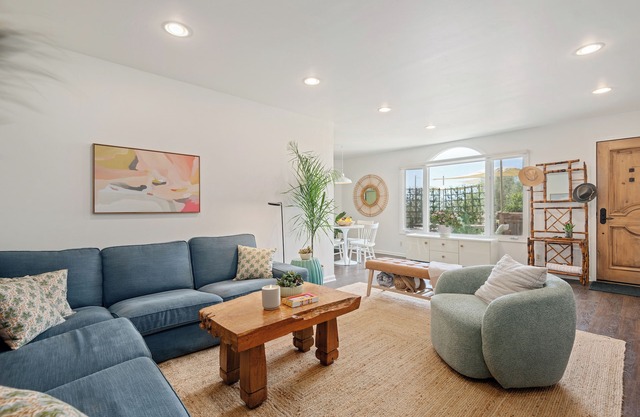 NEW 1BD 1BA + Bonus Room - Serenity Between Mountains and Sea!