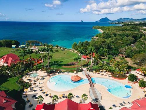 NEW ! 3 pièces avec piscine et plage accessibles à pieds