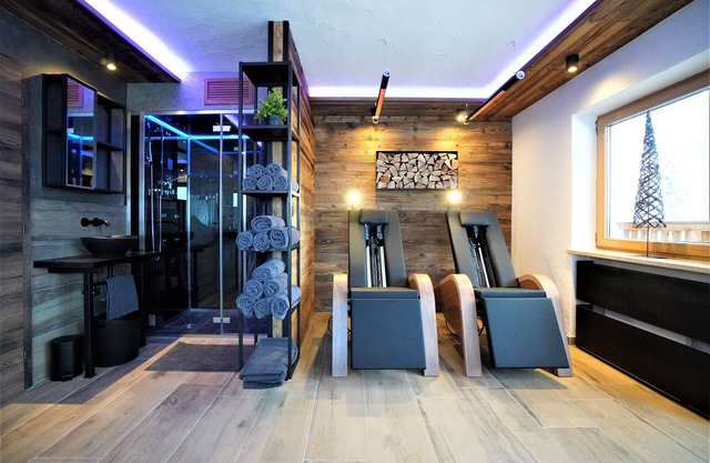 New Apart at the Zugspitze with spa, hot tub, barbecue area, beautiful outdoor area.