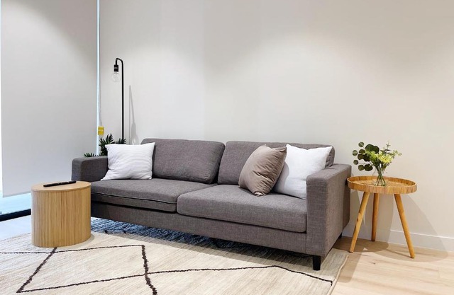 New Apartment close to Westfield and Hospital