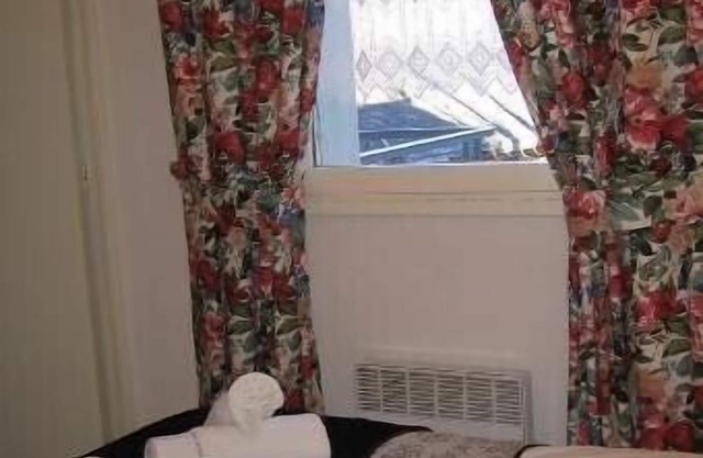 New apartment in closed residence with private parking