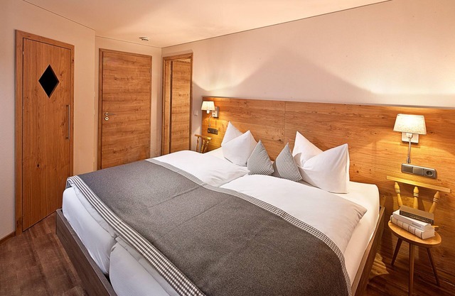 NEW Apartment "rubiHORN" in Alpenhaus Steiner, right on the ski slope <3