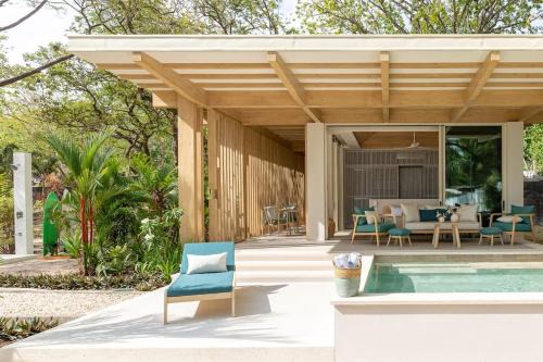 New Beachfront House - Casa Aura