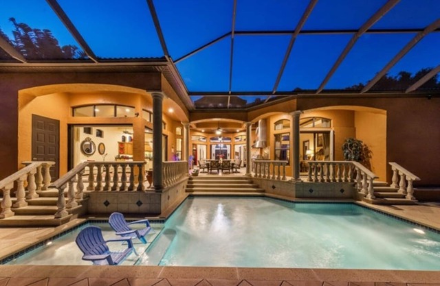 New: Bellagio Estate: Luxury Villa, pool/hot tub!