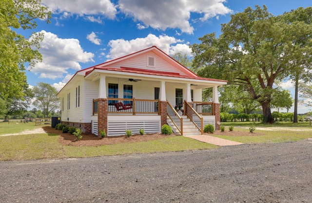 New Bern Vacation Rental on Farm w/Fire Pit!