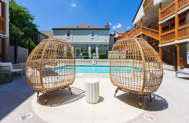 NEW Central Buckhead Apt Atlanta Gem