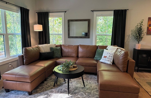 New Charming 2-bedroom house in enjoyable New Haven, 6 Miles from Bardstown!