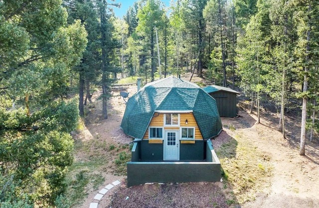 NEW! Charming Cabin w/Scenic Views near UC Health