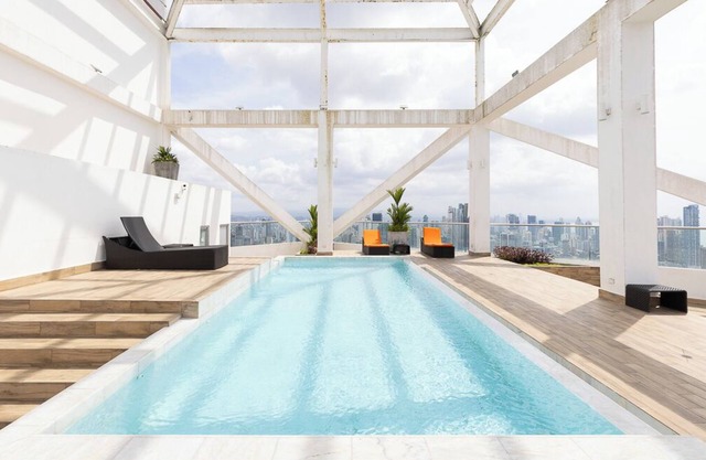 New condo 2 bdr + 2 bthr - in heart of Panama City with gorgeous view