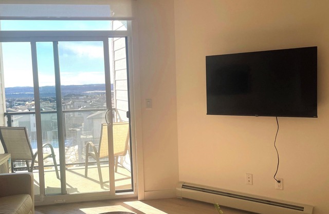 New condo w/fantastic view at west 17 Ave