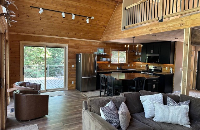 New Construction! Best Place on the Lake!