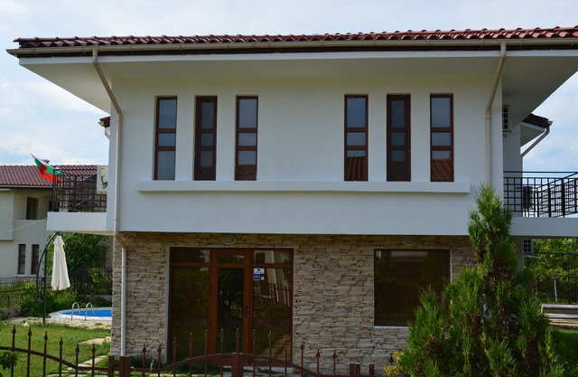 New Guest House for up to 10 persons 13 km away from Sunny Beach Resort (sea)