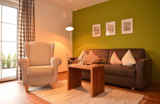 NEW holiday apartment "wiesenBLICK" in Alpenhaus Steiner, directly at the ski slope <3